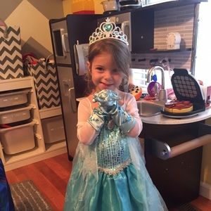 Meet your Posher, Sandra