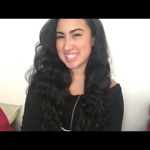 Meet your Posher, Alexis