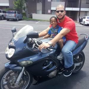 Meet your Posher, Eduardo