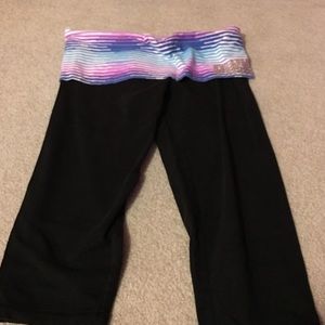 PINK crop leggings