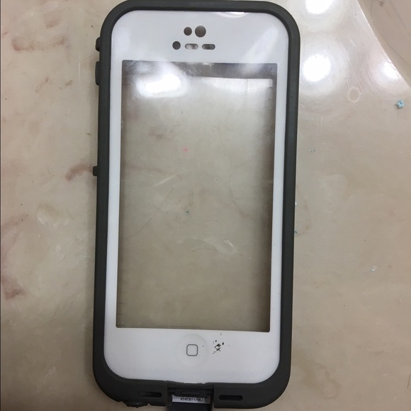 iPhone 5c life proof case