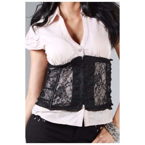 Black Laced Blouse - Picture 3 of 4