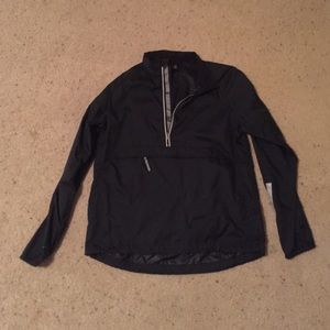 Nike windbreaker size medium