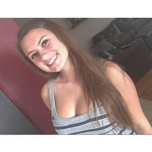 Meet your Posher, Daniella