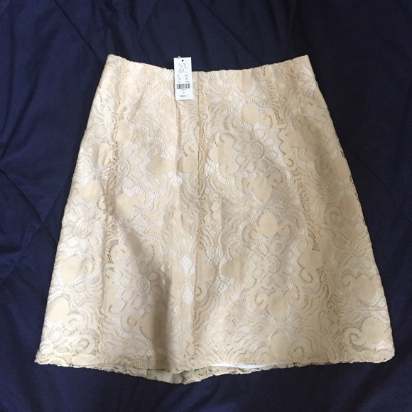 Sale 💌 $14 :: beautiful NYC business skirt