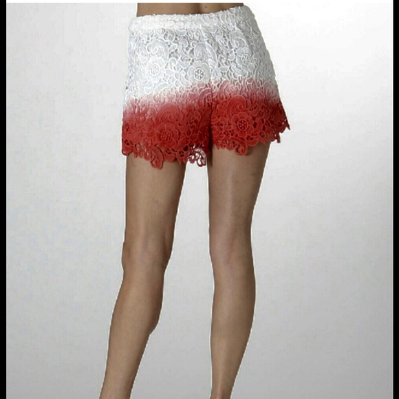 Coral Beach Shorts - Picture 2 of 3