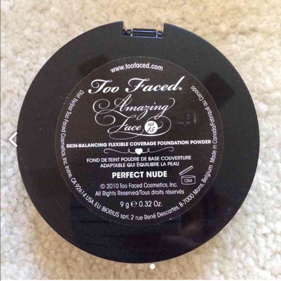 Too Faced Foundation Powder - Picture 3 of 3