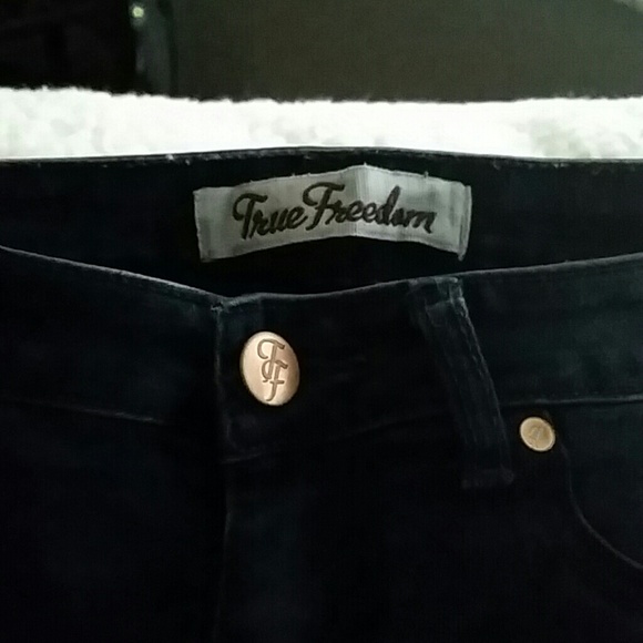 Jeans - Picture 2 of 3