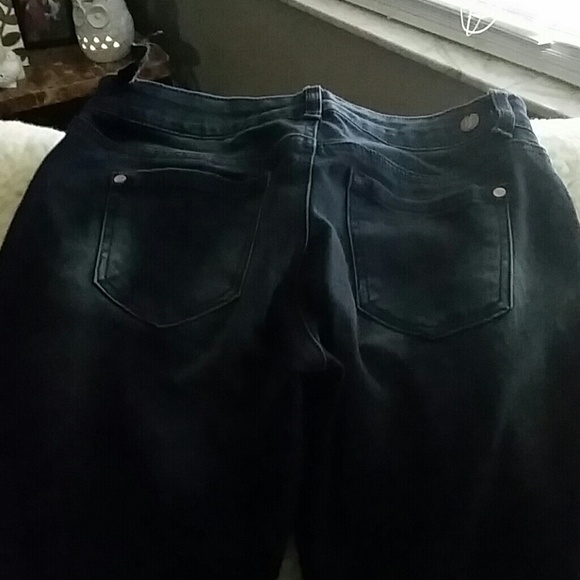 Jeans - Picture 3 of 3