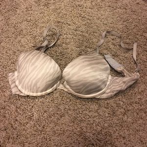 Used Victoria's Secret Biofit bra