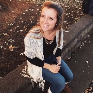 Meet your Posher, Victoria