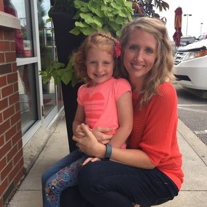 Meet your Posher, Jennifer