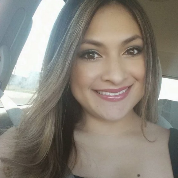 Meet your Posher, Erica