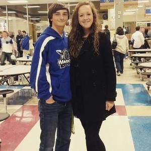 Meet your Posher, Dakota