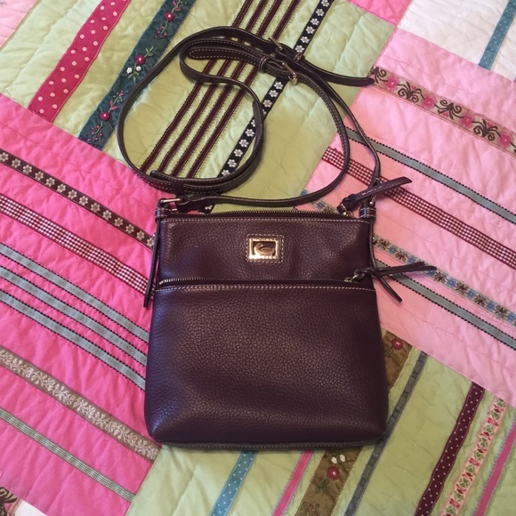 Flash Sale⚡️Purple Dooney & Bourke Crossbody Purse