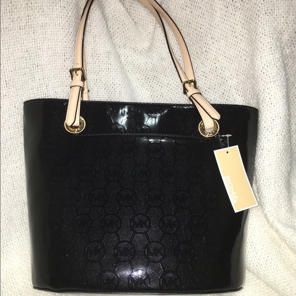 Michael Kors Handbags - NET Michael kors Jet Set Black Tote