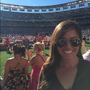 Meet your Posher, Stefanie