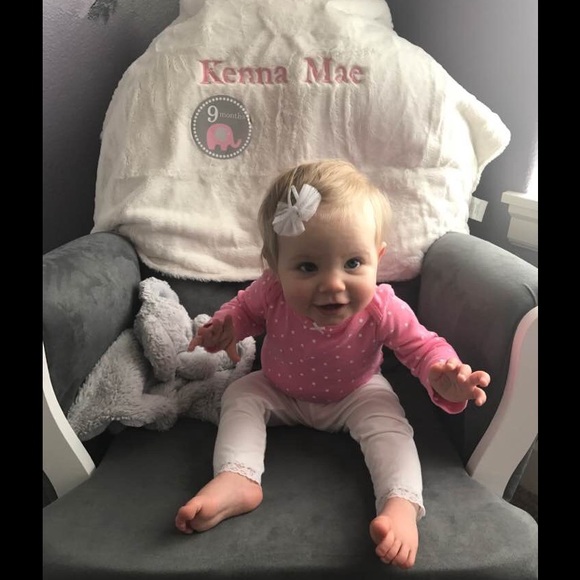 Meet your Posher, Sandy - Picture 2 of 8