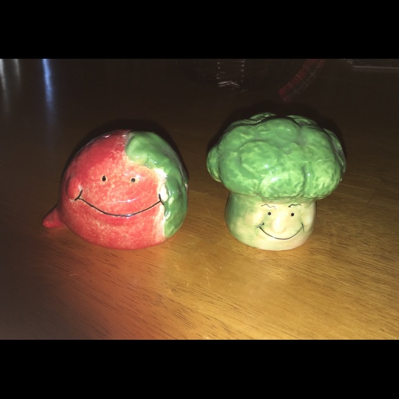 Kitchen- Veggie salt/pepper shakers