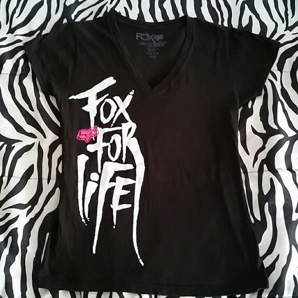 Fox v-neck t shirt