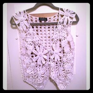 Vintage Hand Knitted Vest!