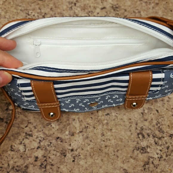 Wallet - Picture 2 of 2