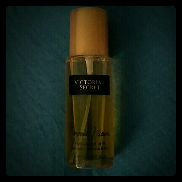 Victoria secret coconut passion body spray
