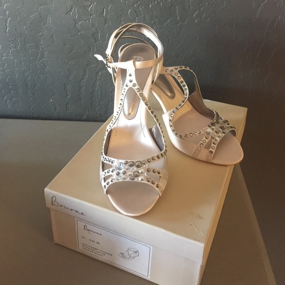 Bourne heels, style: vivienne, 3-4 inch heel