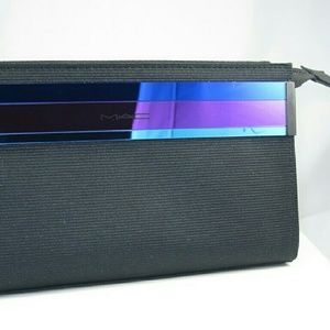 Mac enchanted eve pouch