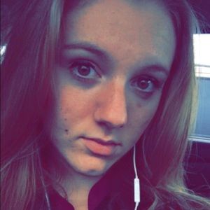 Meet your Posher, Marissa