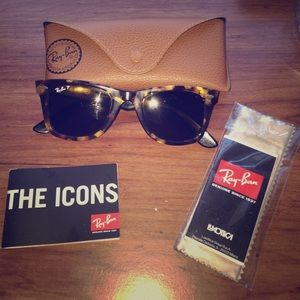 🚫SOLD🚫Authentic original wayfarer fleck