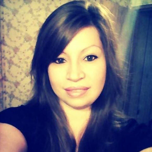 Meet your Posher, Donique