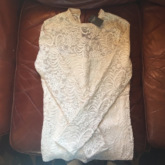 Long sleeved lace Abercrombie shirt