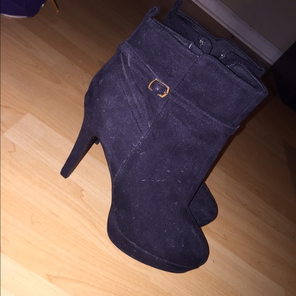 Black boot heels