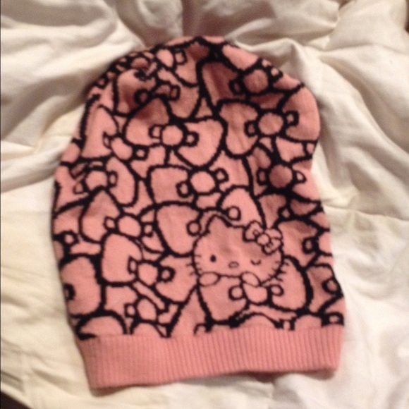 Hello kitty beanie