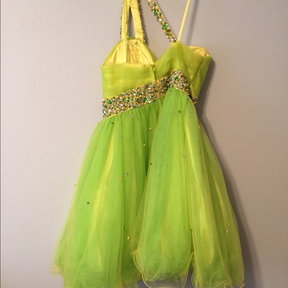 Prom Is Coming!!💎🎀👑 - Picture 2 of 3