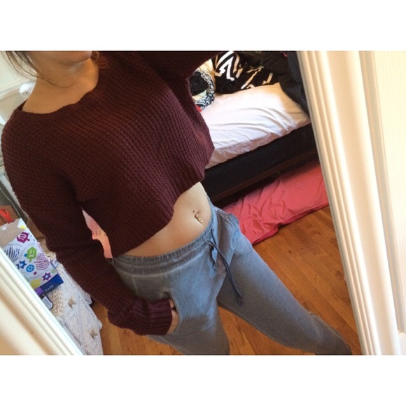 Burgundy Waffle Knit Crop Top - Picture 3 of 4