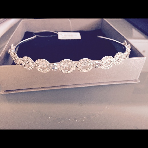 Ansonia Bridal Veils headpiece CZ-New!