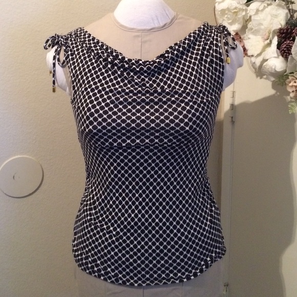 New York and Company Boat Neck Top Black White