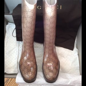 Authentic "GG" Gucci rain boots.
