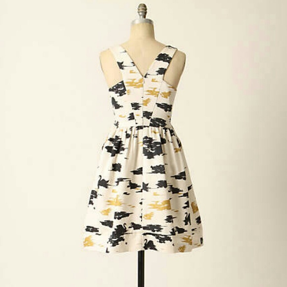 Flight of Swans Dress - Picture 2 of 3