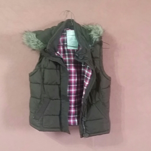 Aeropostale Vest