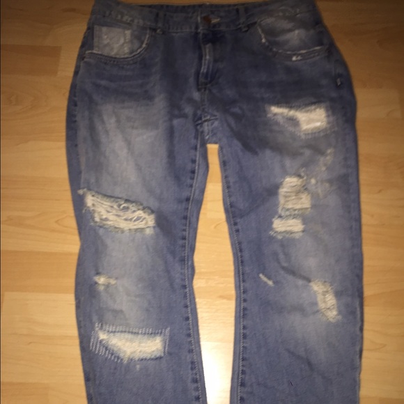 Ripped boyfriend jeans