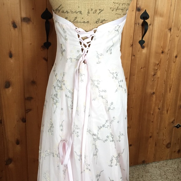 Dress - Picture 2 of 3