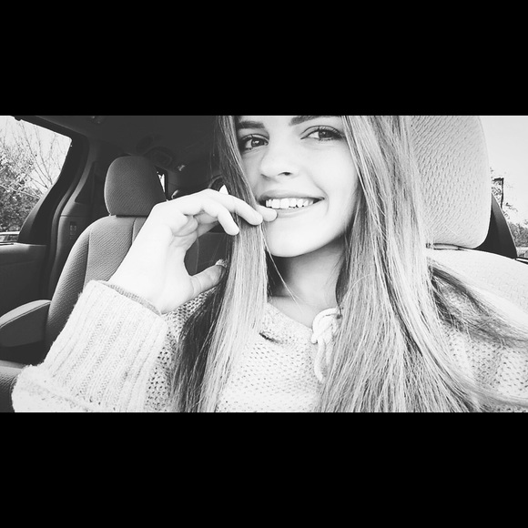 Meet your Posher, Nadia