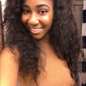 Meet your Posher, Lauren