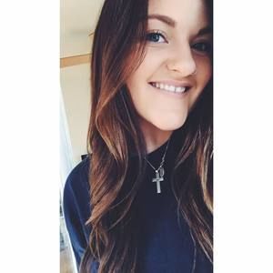 Meet your Posher, Mia