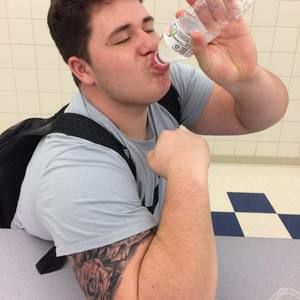 Meet your Posher, Ethan