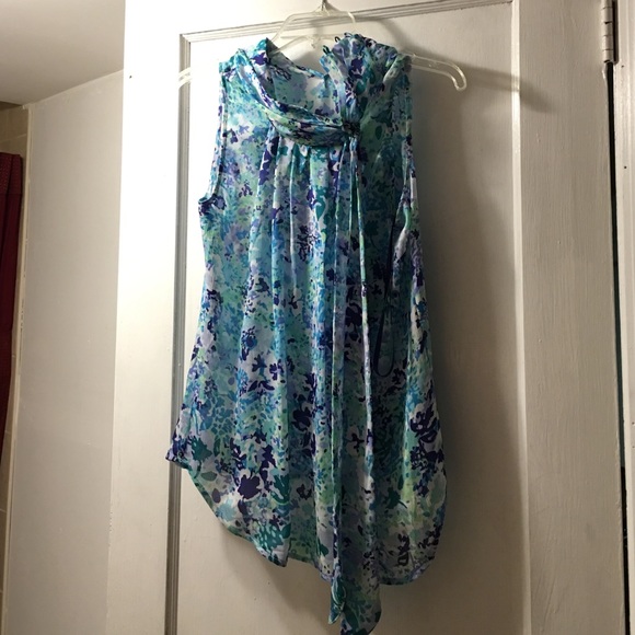 Work blouse blue pattern