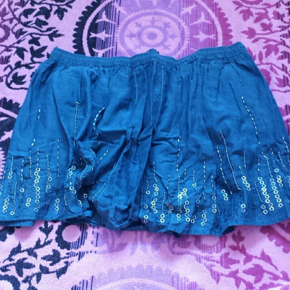 American Eagle Skirt - Picture 3 of 3